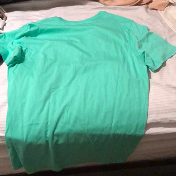 Hurley green shirt - Picture 2 of 2